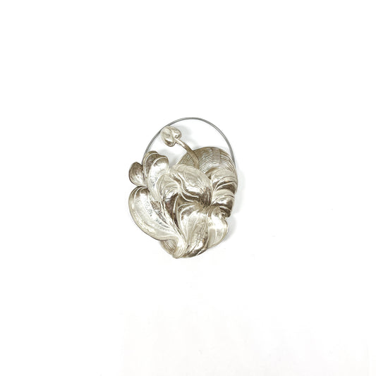 Cameo of a Wildflower Brooch